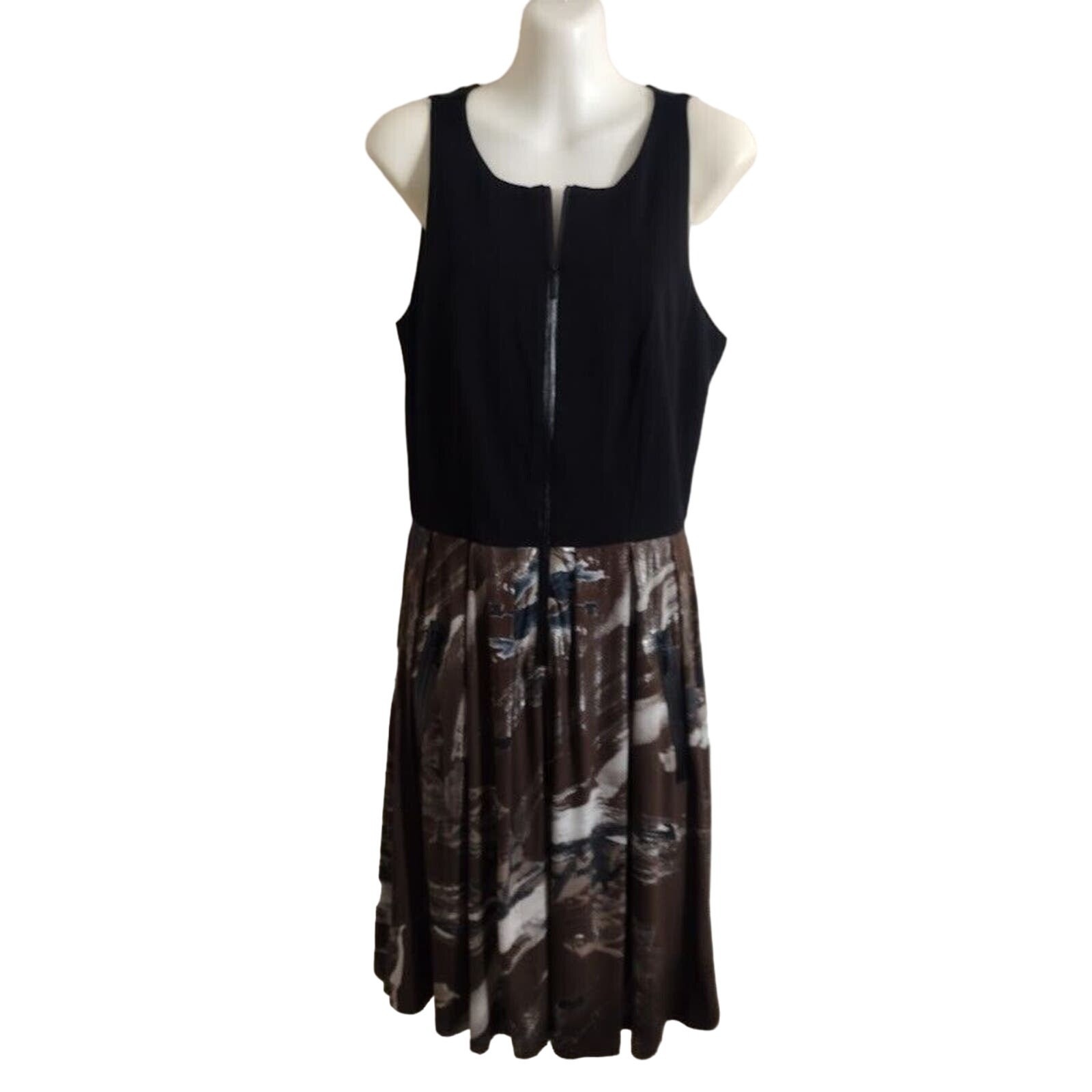 Yansi Fugel Travel Jersey Zip Front Sleeveless, Zip Pockets, Sz M, Blk/Brown